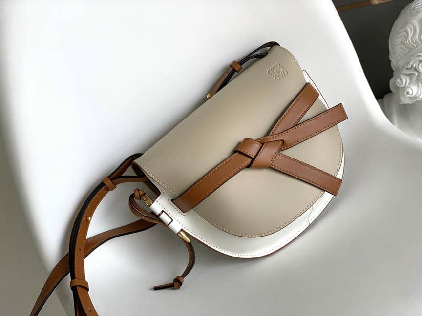 0014-Gate Saddle Bag